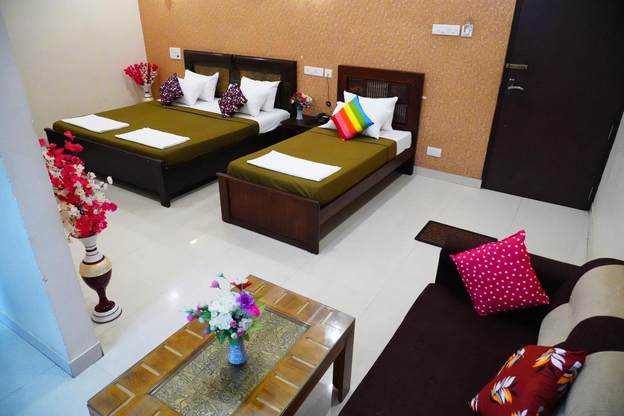 Hotel Vinayagam Residency à Arcot Extérieur photo