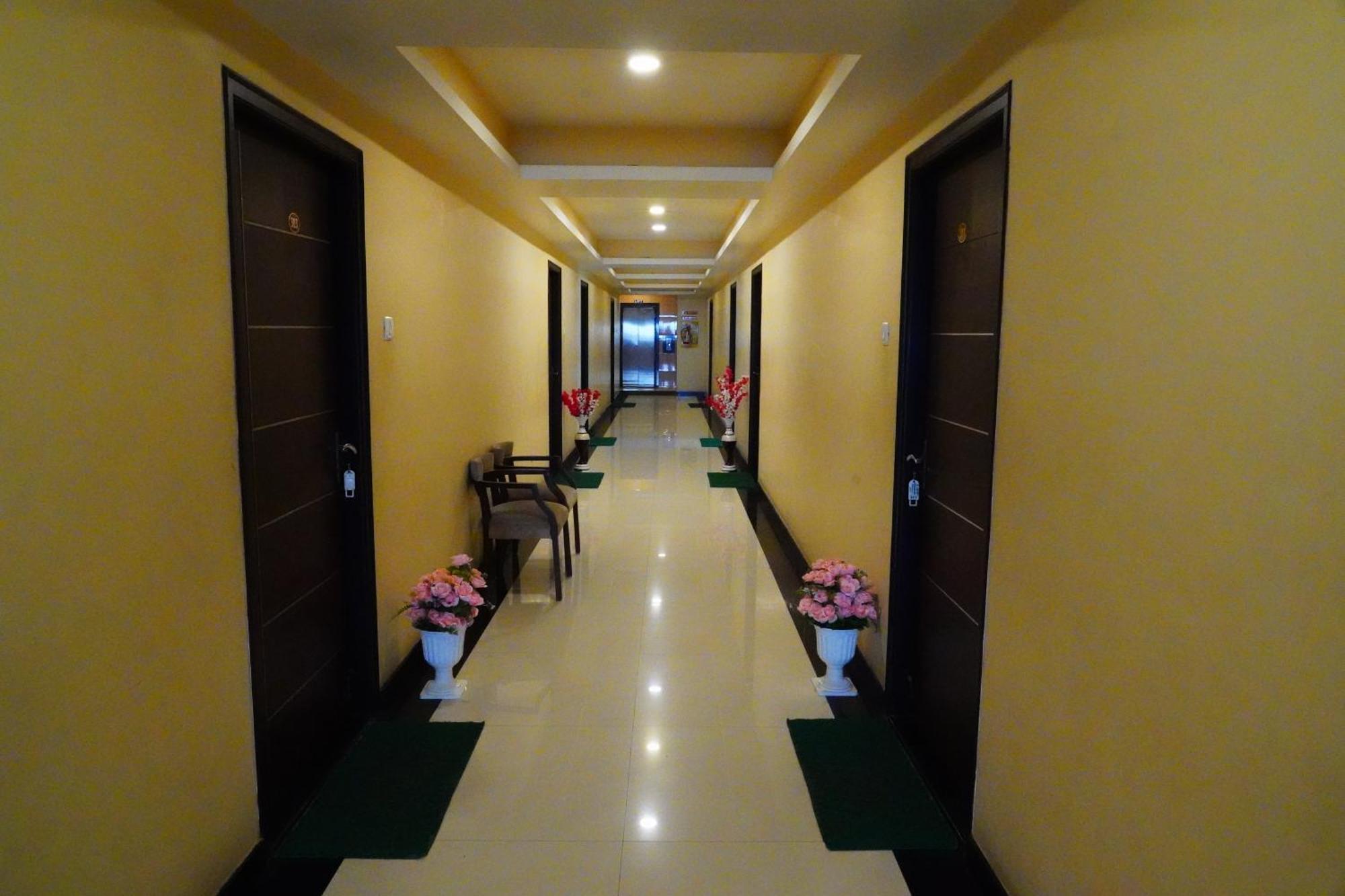 Hotel Vinayagam Residency à Arcot Extérieur photo