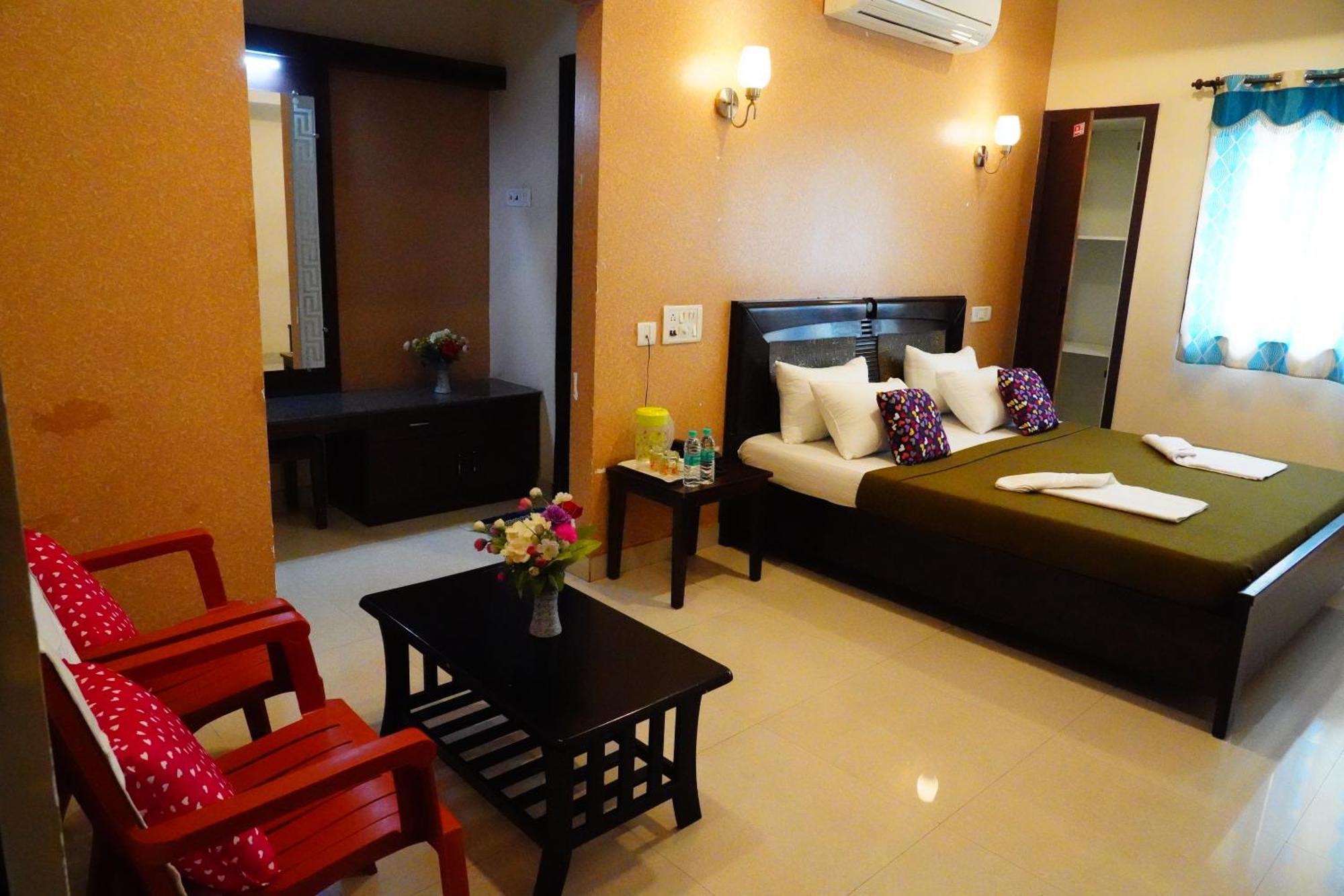 Hotel Vinayagam Residency à Arcot Extérieur photo