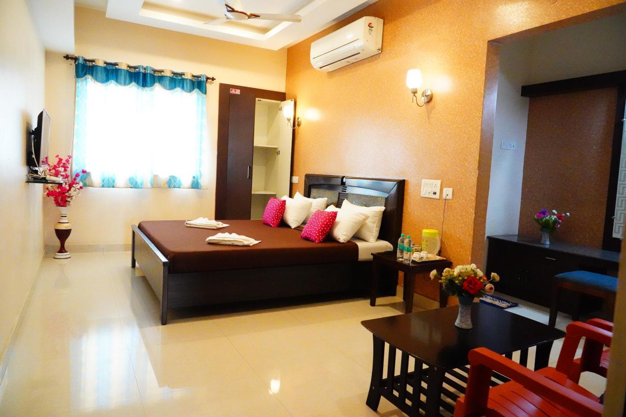 Hotel Vinayagam Residency à Arcot Extérieur photo