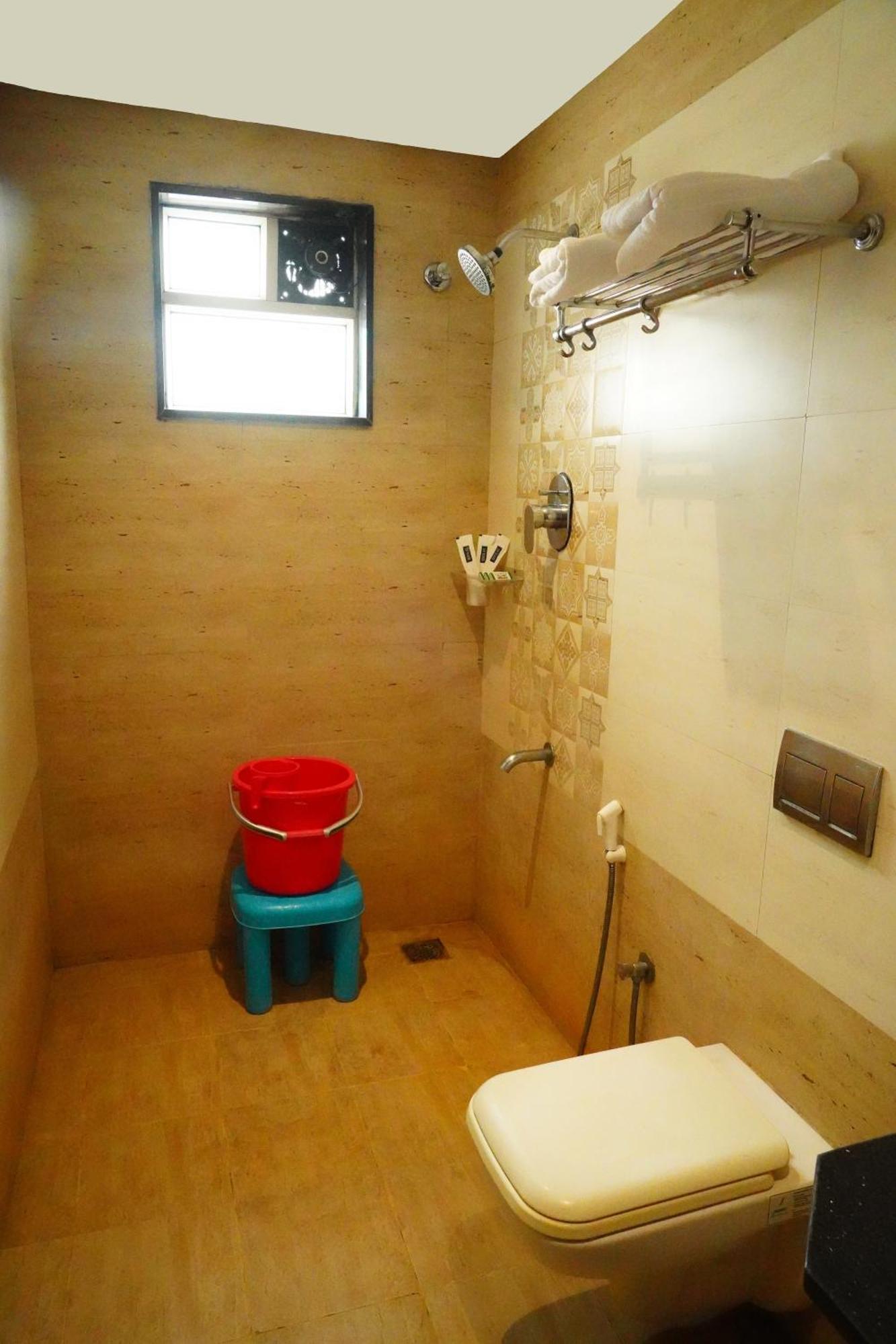 Hotel Vinayagam Residency à Arcot Extérieur photo